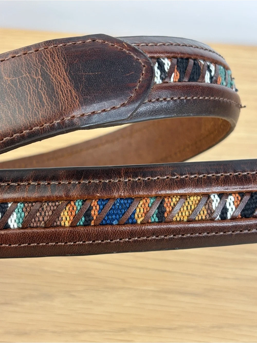 VTG Columbia Sportswear Colorful Southwestern/Aztec Woven Textile Inlay Belt